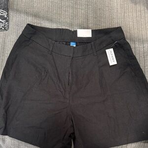 Old Navy Women's Black Shorts size L NWT